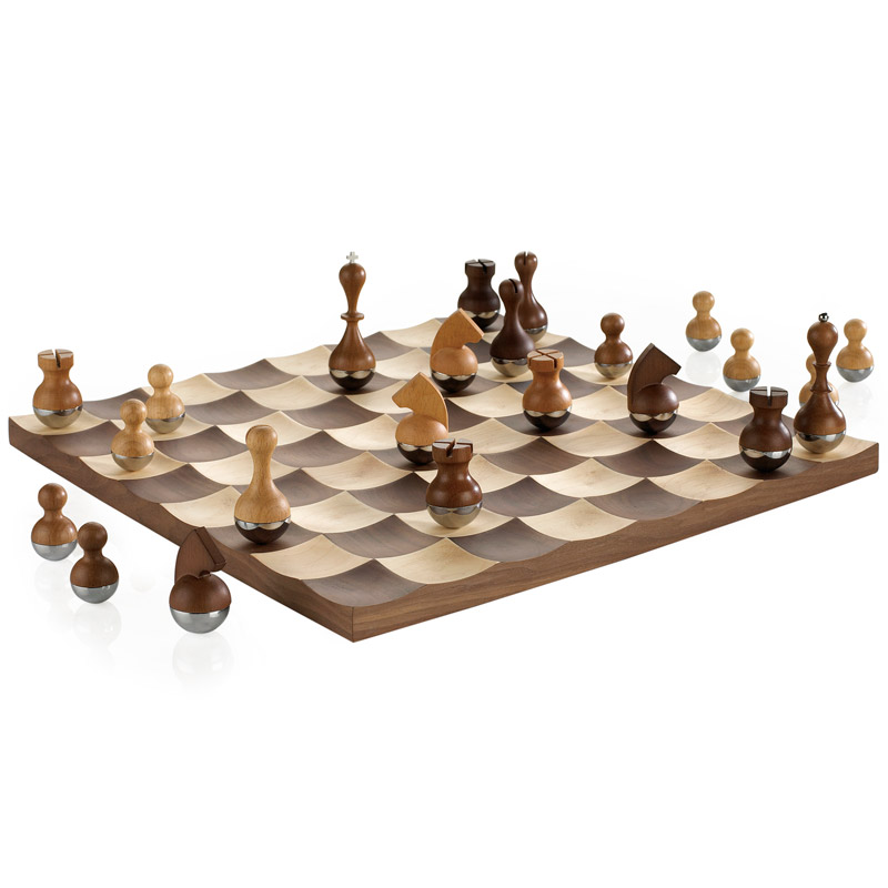Шахматный набор Wobble, 38х38 см, 3 см, Дерево, Umbra, Канада