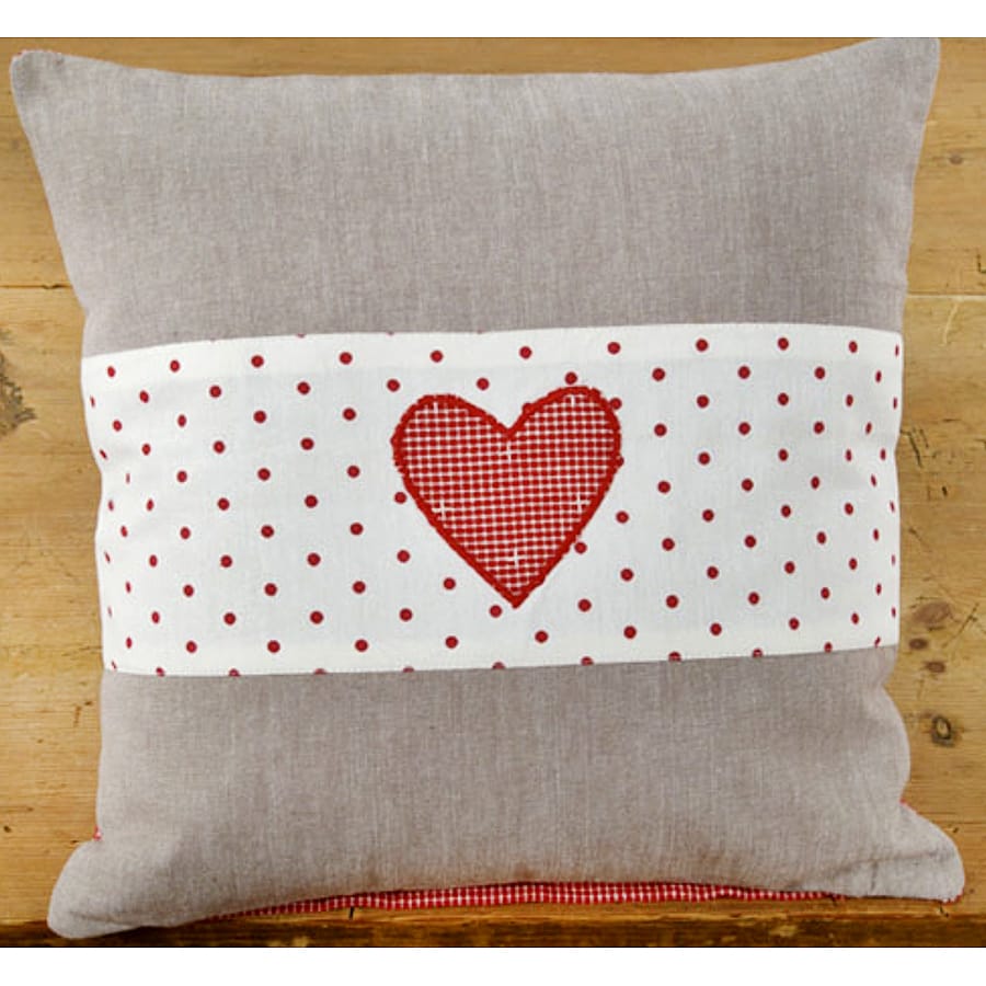   Reesa Red Heart, 40x40 , , Country Home Style, , Reesa Red