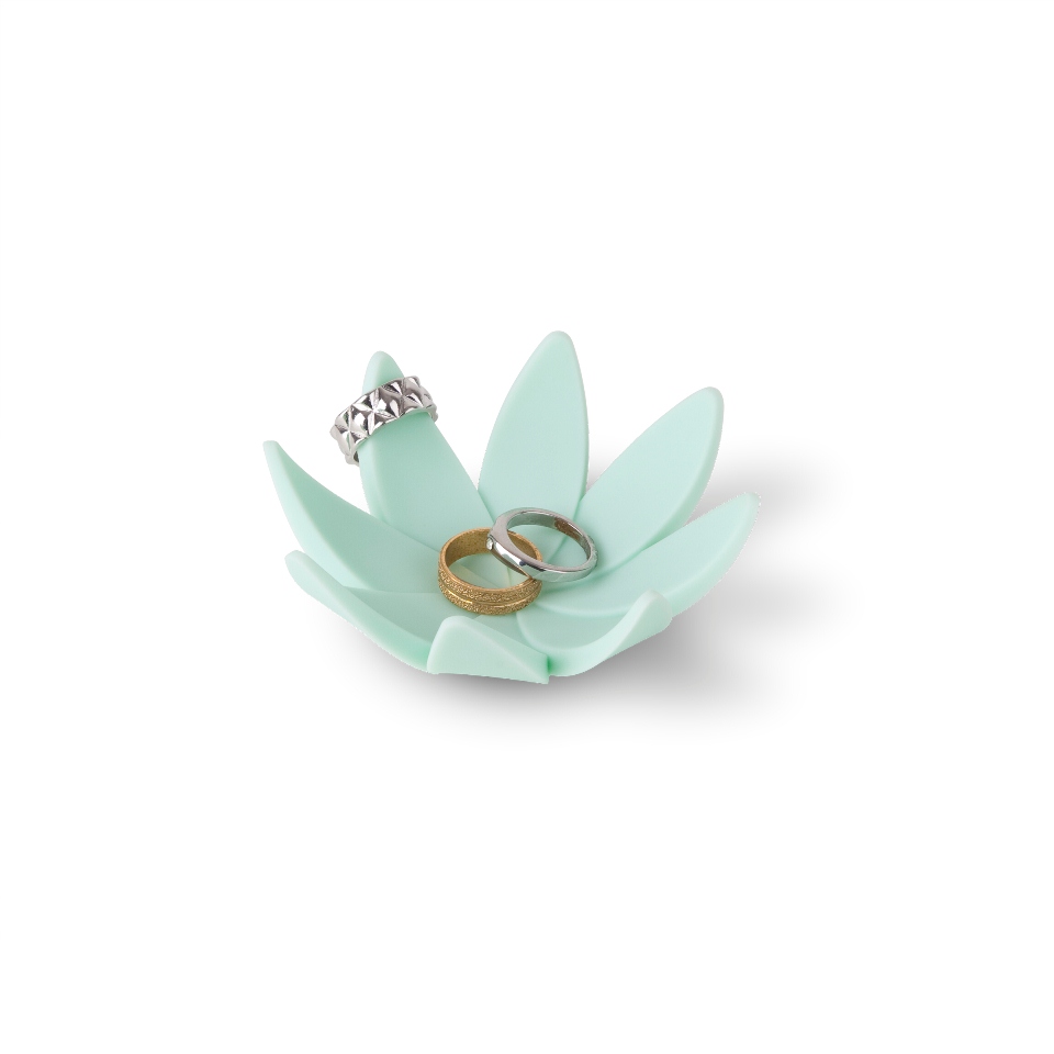    Lotus, 10 , 4 , , Umbra
